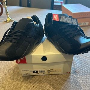 Youth size 6 new in box